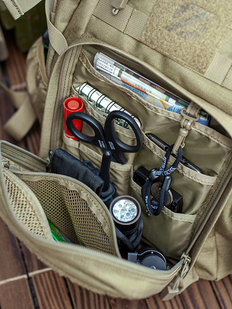 7th Honey Badger Tactical Back - đánh giá và giá Cycling Commute Gear
